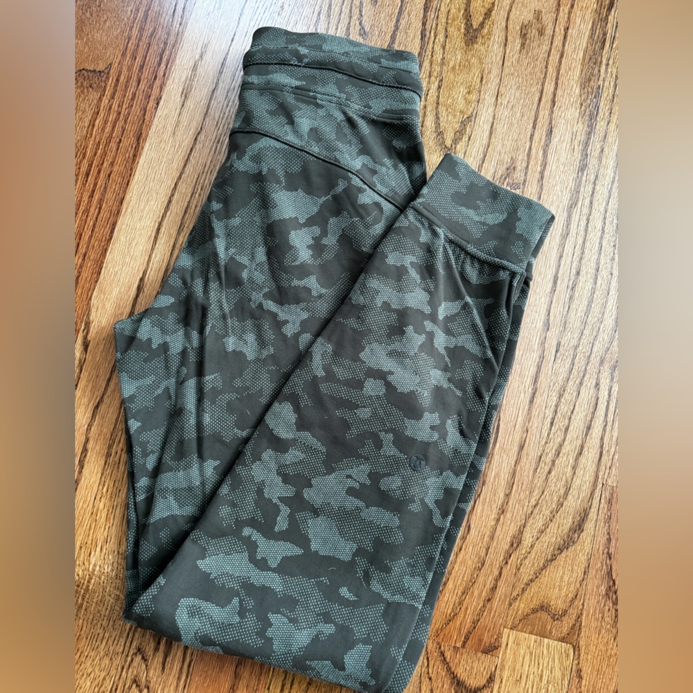 lululemon athletica Green and Black Sweatpants